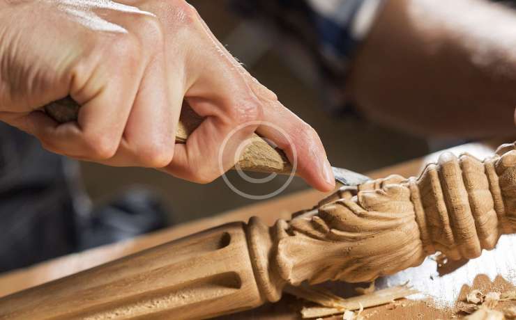 A Guide to Decorating Wooden Furniture